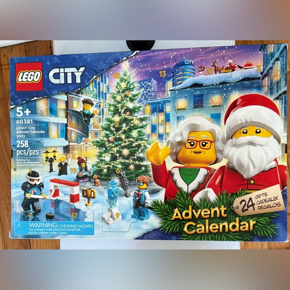 Lego Other - Lego City Advent Calendar - Green, Red, White, Yellow New In Box
